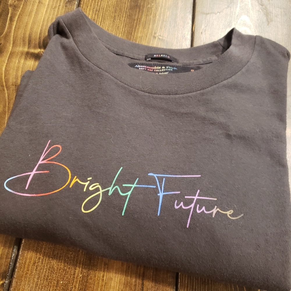 A&F - Nwt ,rainbow pride collection, "Relaxed" Sm